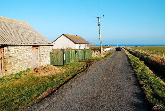 Lane to the Rough of Stain Looking SE towards the coast.