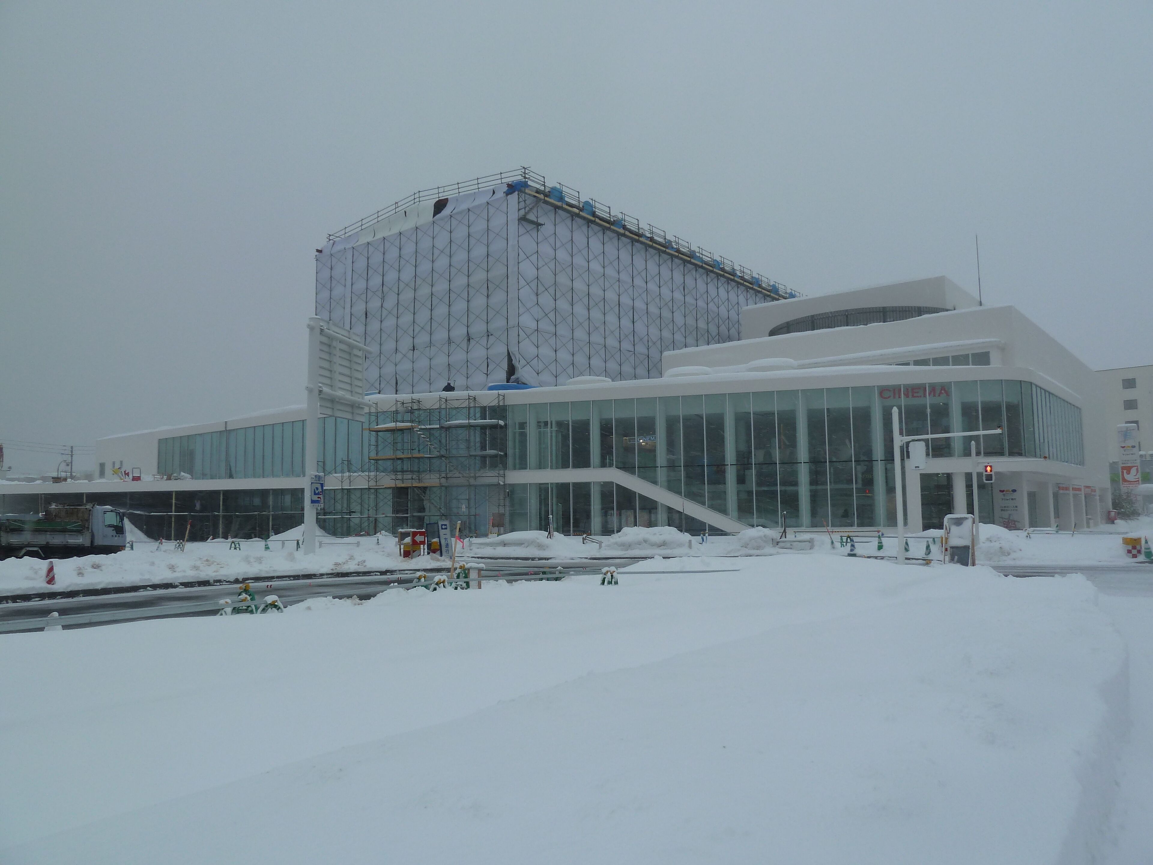 <h2>Top places to stay near the water</h2>