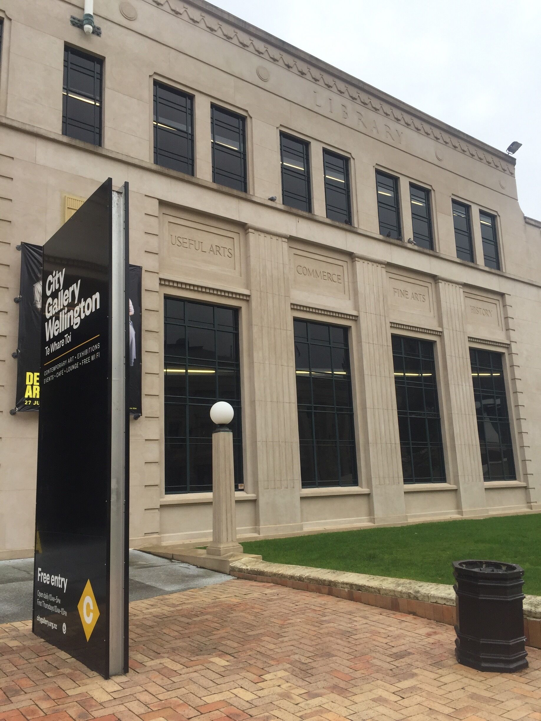 Really nice gallery. When we were there they had a brilliant exhibition by Fiona Pardington. There was also a Lego exhibition which we spent hours at.