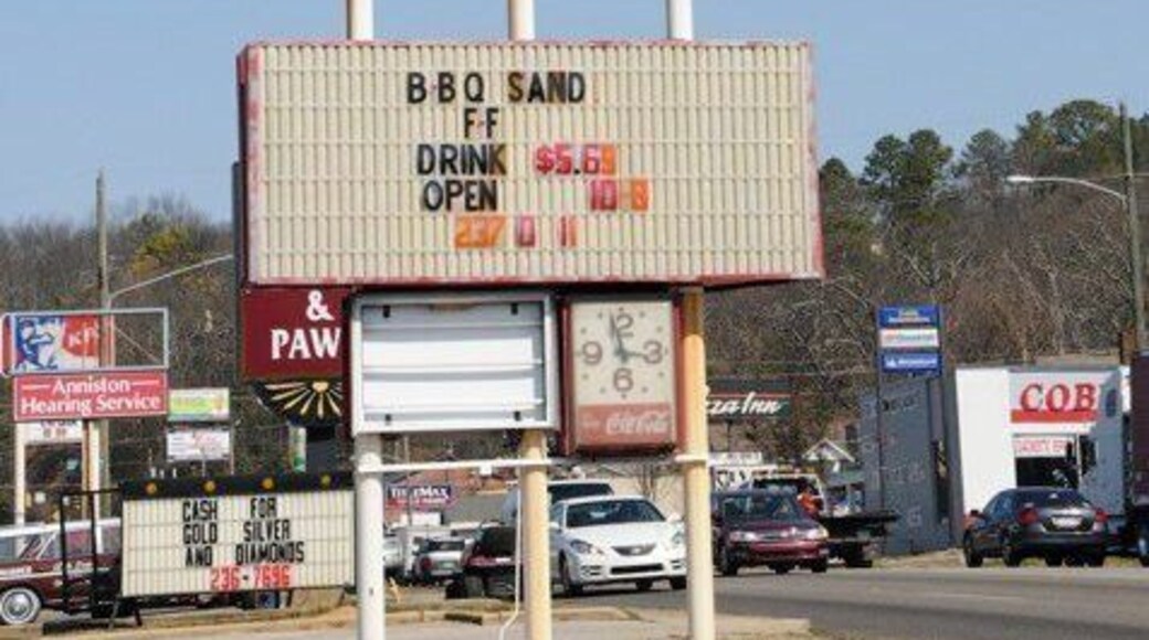 I wish I could have seen this one at night because apparently he kicks a neon football through the goalposts !!
I used to live in Alabama... born there. But... I don't really care about football all that much so... they asked me to leave. They Love Their Football !
War Tide... Roll Eagle !! hehehe
