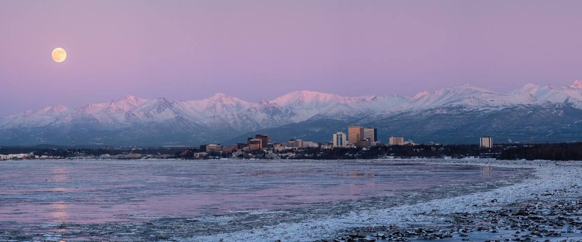 Good place for a panoramic shot of downtown Anchorage with the mountains in the background. I like it here best during winter months.
#photography #alaska