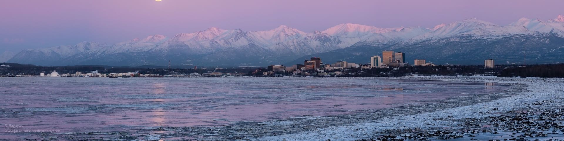 Good place for a panoramic shot of downtown Anchorage with the mountains in the background. I like it here best during winter months.
#photography #alaska