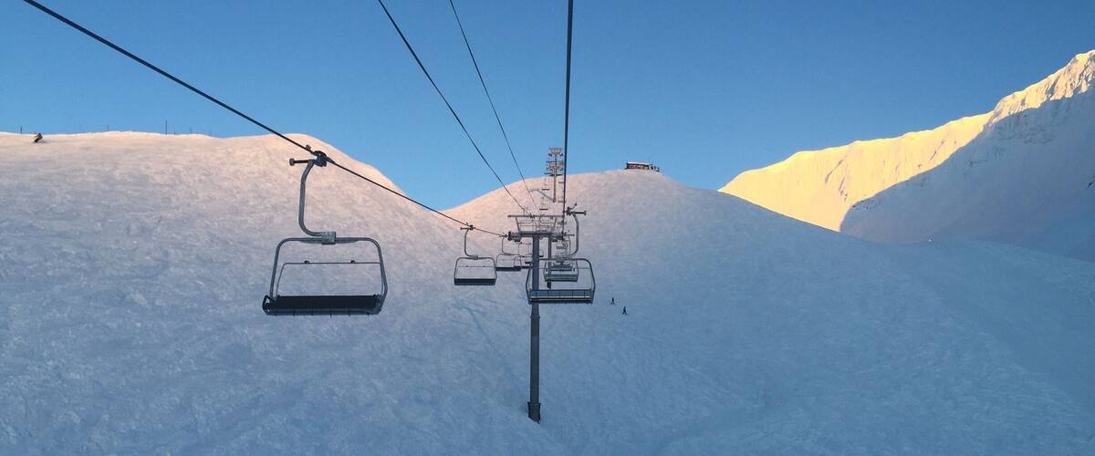 Take advantage of Alaska’s particularly low population density (one person per square mile) and enjoy one of the last ski areas in North America where you can slay fresh tracks and have the mountain all to yourself. #BVSBlue