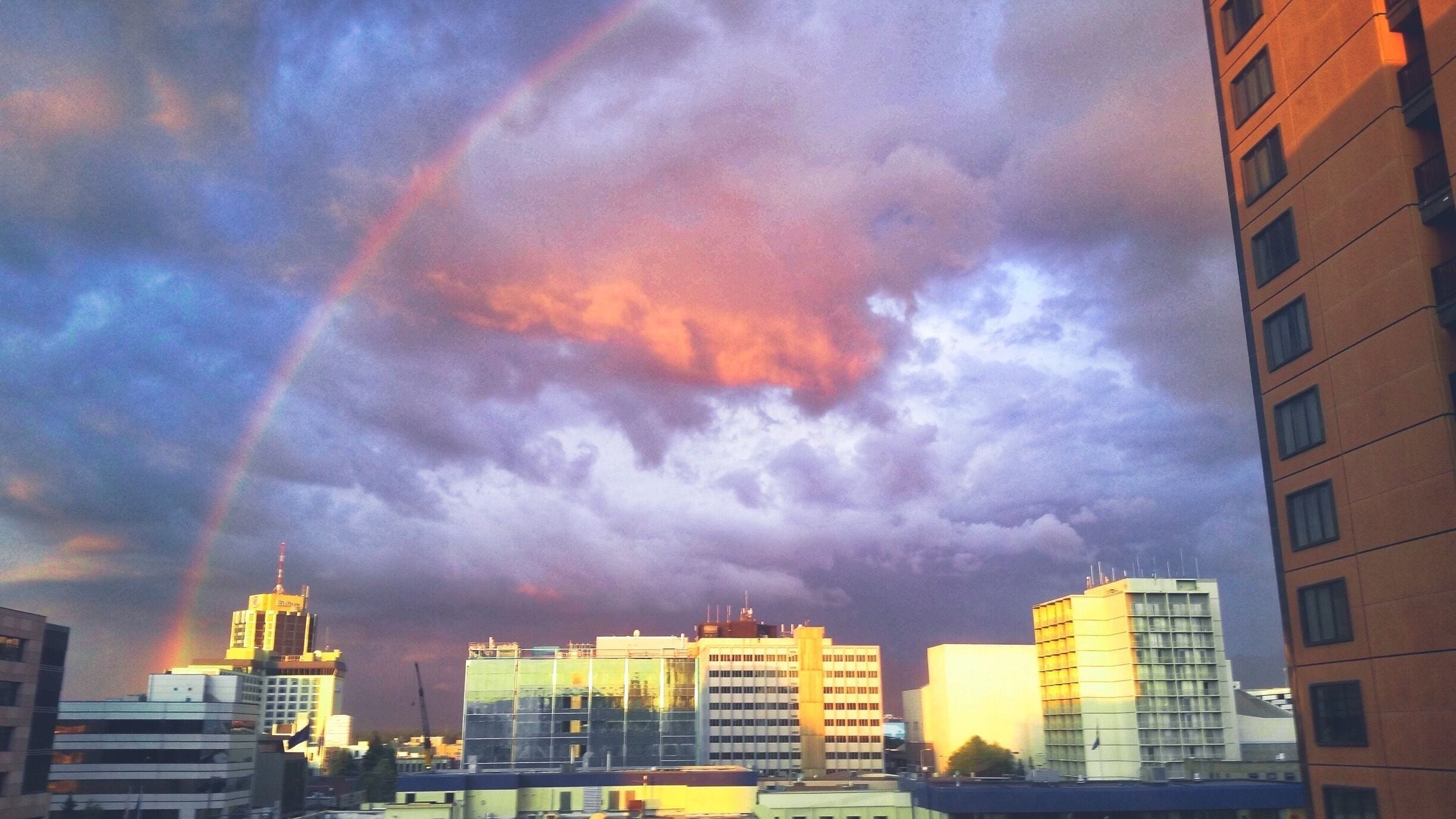 If you’re looking to have an Alaskan journey but not sure where to begin? Anchorage Alaska is the most populated and has all the things a big city would have but with an Alaskan feel. The mountains in the background, great people and in my opinion a great starting point for any Alaskan adventure. This is a view of downtown. I just got so lucky to have a perfect view with a rainbow! #alaska
