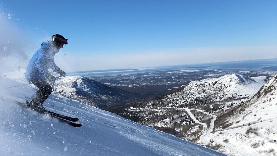 Fun little ski hill near anchorage Alaska
#adventure