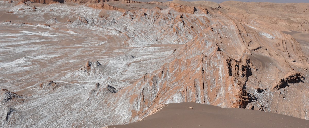 Incredible place to visit in the Atacama region (north Chile). It’s called the « moon vallée » and it’s a very special place to visit !
#chile #atacama #valleedelaluna #LifeAtExpedia