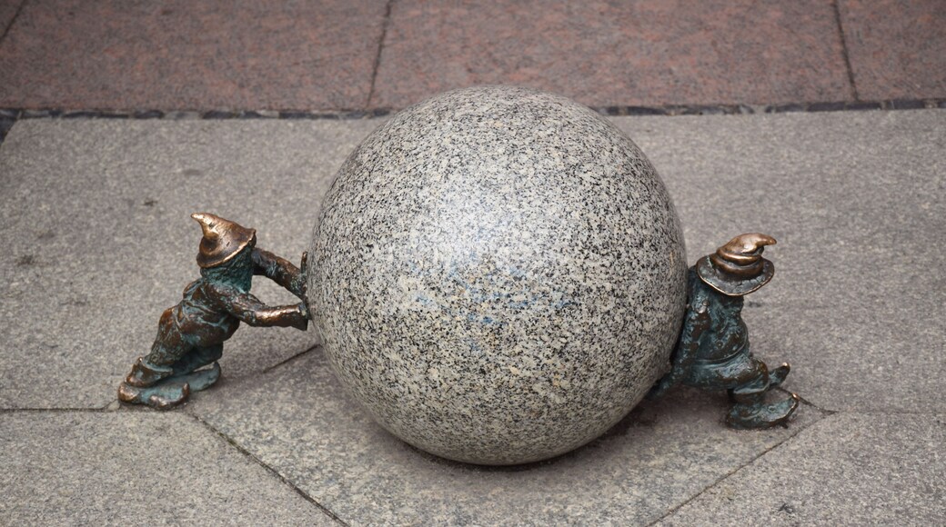 Small dwarf sculptures have taken over the streets of Wrocław. Where did they come from? Probably the first paintings of the gnomes appeared on the walls in the 1980s. These graffiti were the work of the Orange Alternative, which aimed to ridicule the communist system. Since 2005, dwarf figurines began to appear on the streets of Wroclaw and their number is constantly growing. #History