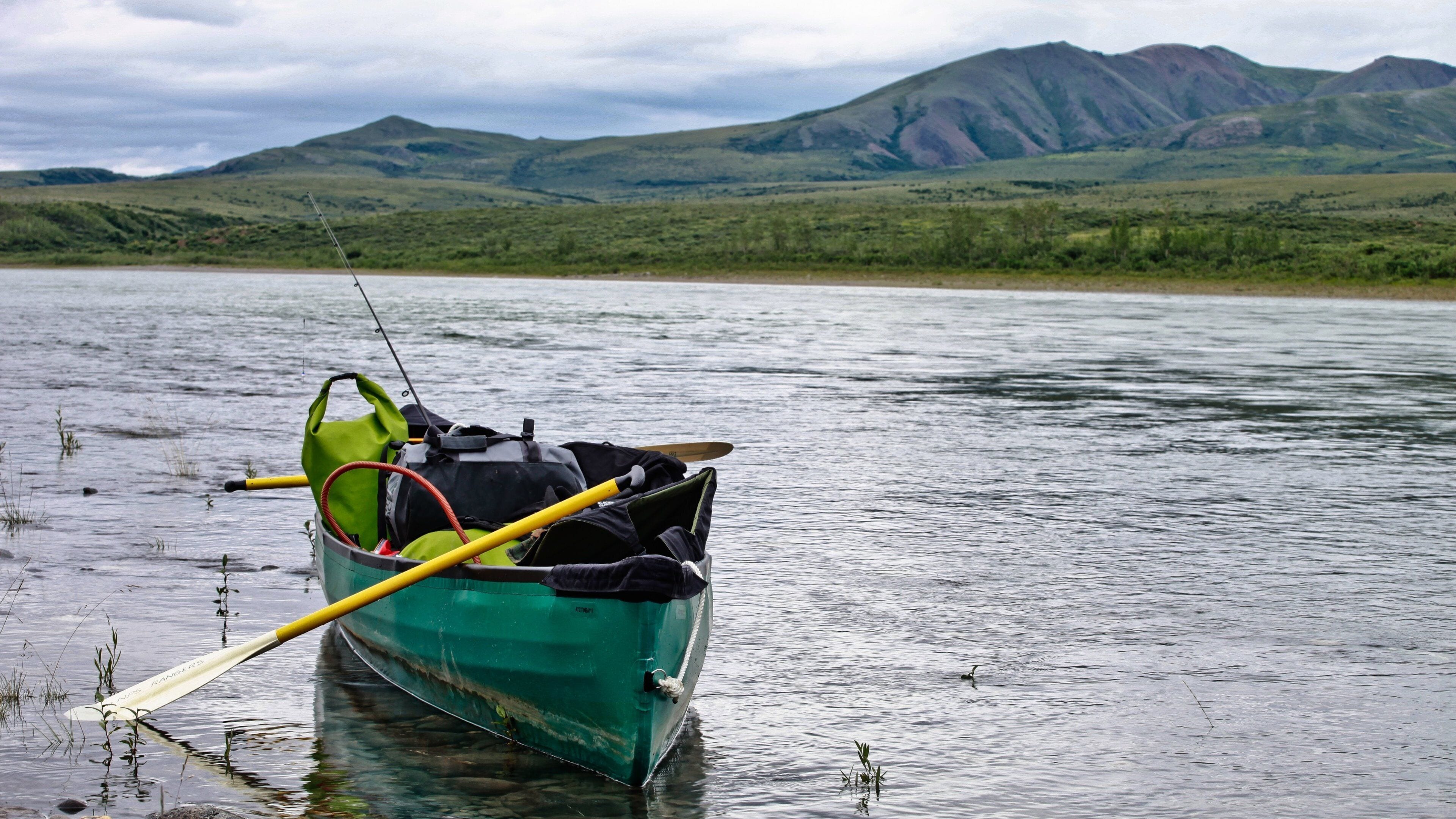 Noatak som inkluderer rolig landskap og elv eller bekk