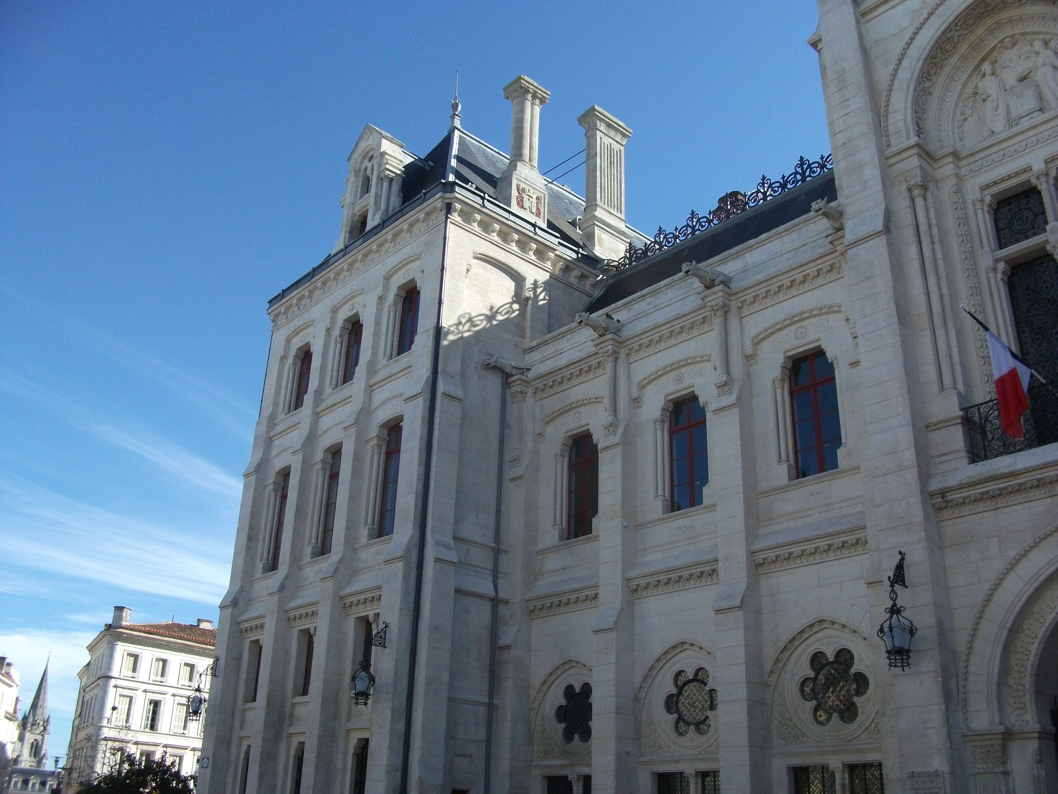 This building is indexed in the Base Mérimée, a database of architectural heritage maintained by the French Ministry of Culture, under the reference PA00104211 .