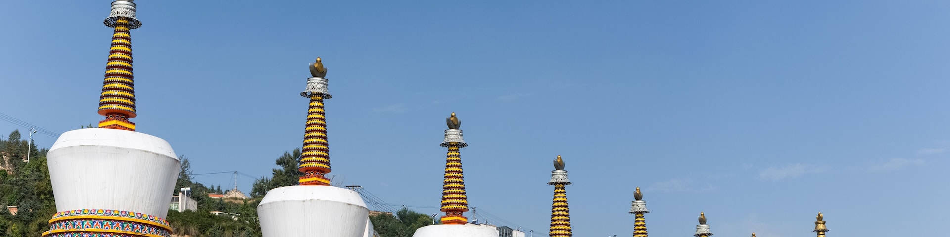 eight white pagoda in qinghai kumbum monastery