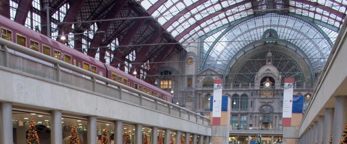 Central hall of Antwerp Central