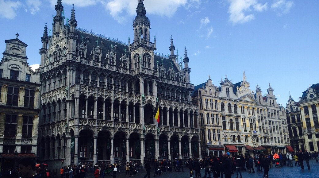 Beautiful #building and the #cathedral is just across the plaza. Be warned though that if it rains there is no where to go for shelter besides a cafe and you must buy something!
