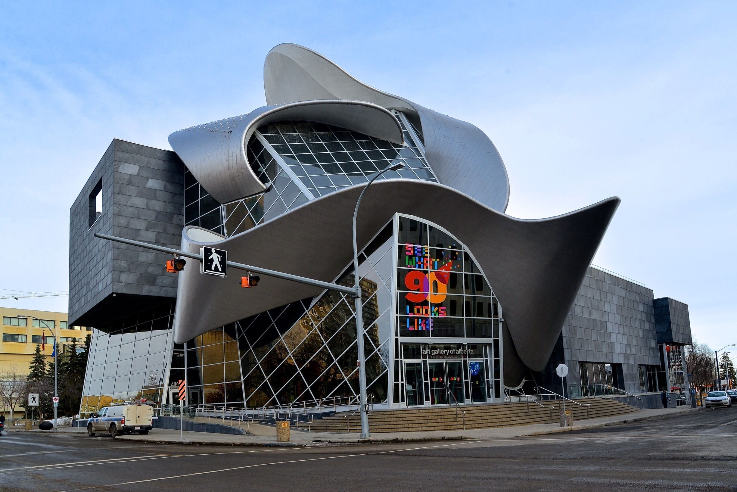 AGA is my favourite place in Edmonton for it's stunning architecture both inside and outside, and it's art exhibits.
#NorthAmerica #architecture #Alberta #Edmonton #ArtGallery #Canada