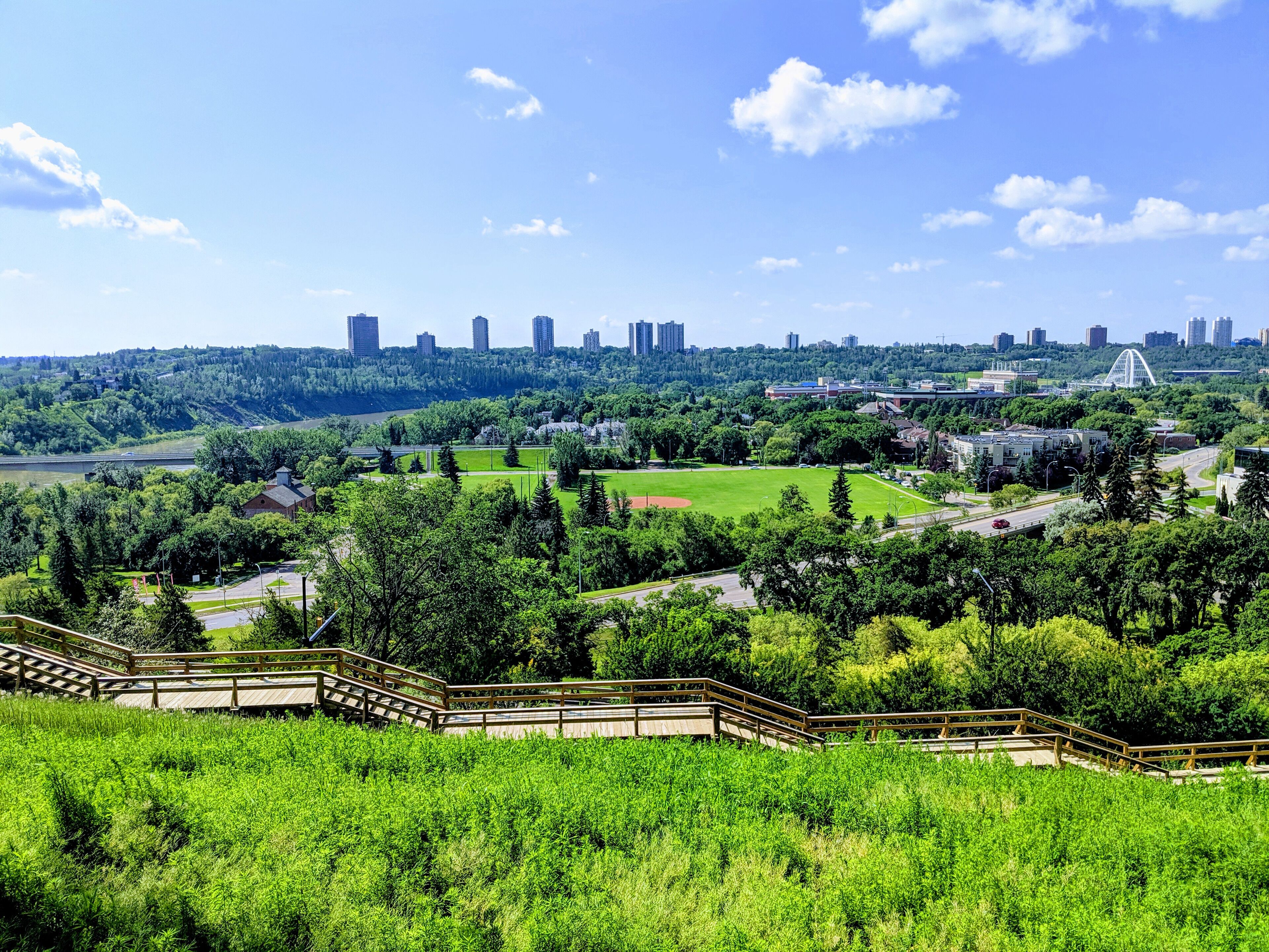 A stunningly beautiful day in Edmonton. This is overlooking the Rosedale and Irene Parlby Parks and the Saskatchewan river. 
A great trail down by the river to get a workout/bike ride/run in. 
#Edmonton #Alberta #Canada #Nature