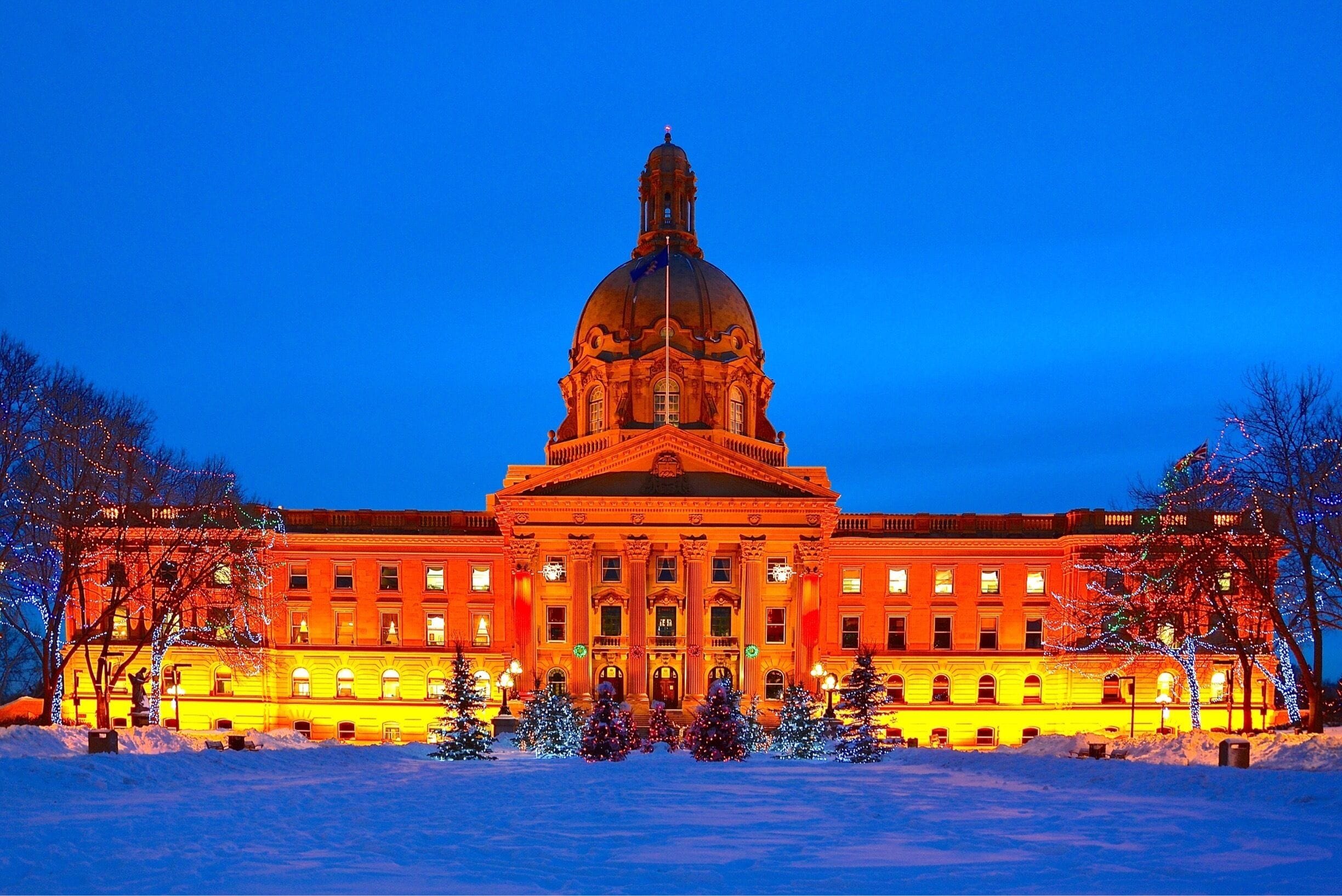 This iconic and beautiful Beaux-Arts architecture - Alberta Legislature Building was built between 1907 and 1912, after Alberta became a Canadian province in 1905. 
#Canada #Alberta #Edmonton #red #winter #snow #architecture #LegislatureBuilding #TroveOnTuesday