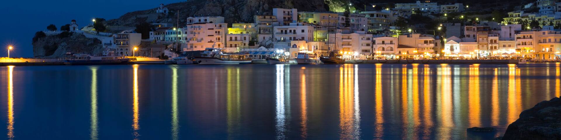 Das Städchen Pigadia auf Karpathos, Griechenland