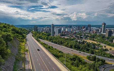 CA $181 Cheap Flights from Newark Liberty Airport (EWR) to Hamilton (YHM)