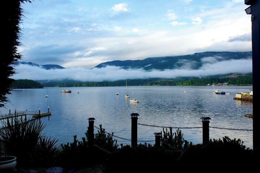 If you are in Sechelt and want a romantic getaway...
...stay at Takahashi Gardens!!
This is the view from our own personal hot tub :) Beautiful place with a wonderful host.
http://takahashigardens.com/