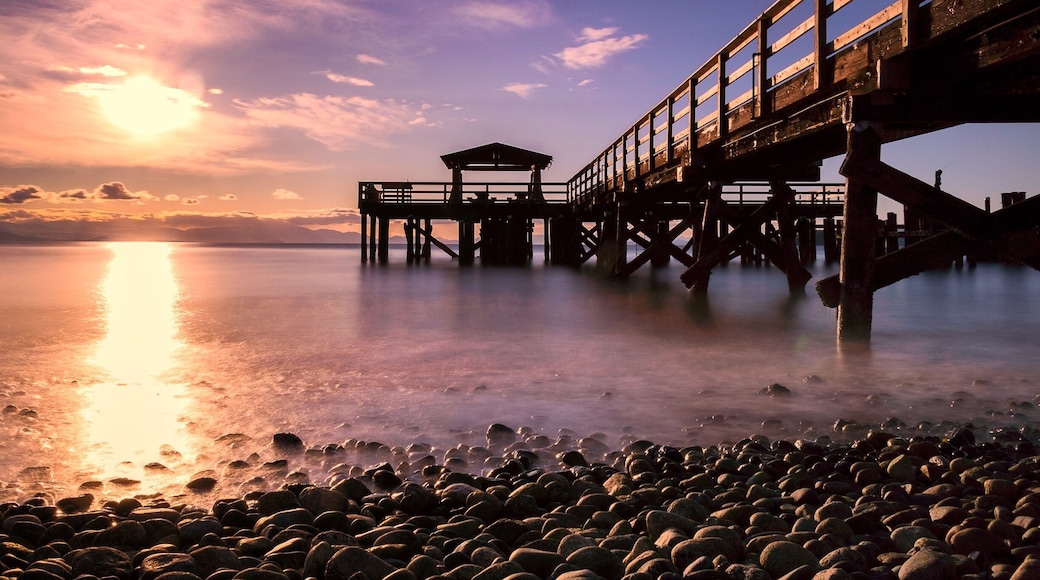 Sunset at Davis Bay. Had to rush and catch the ferry so I missed the actual sunset but caught this!