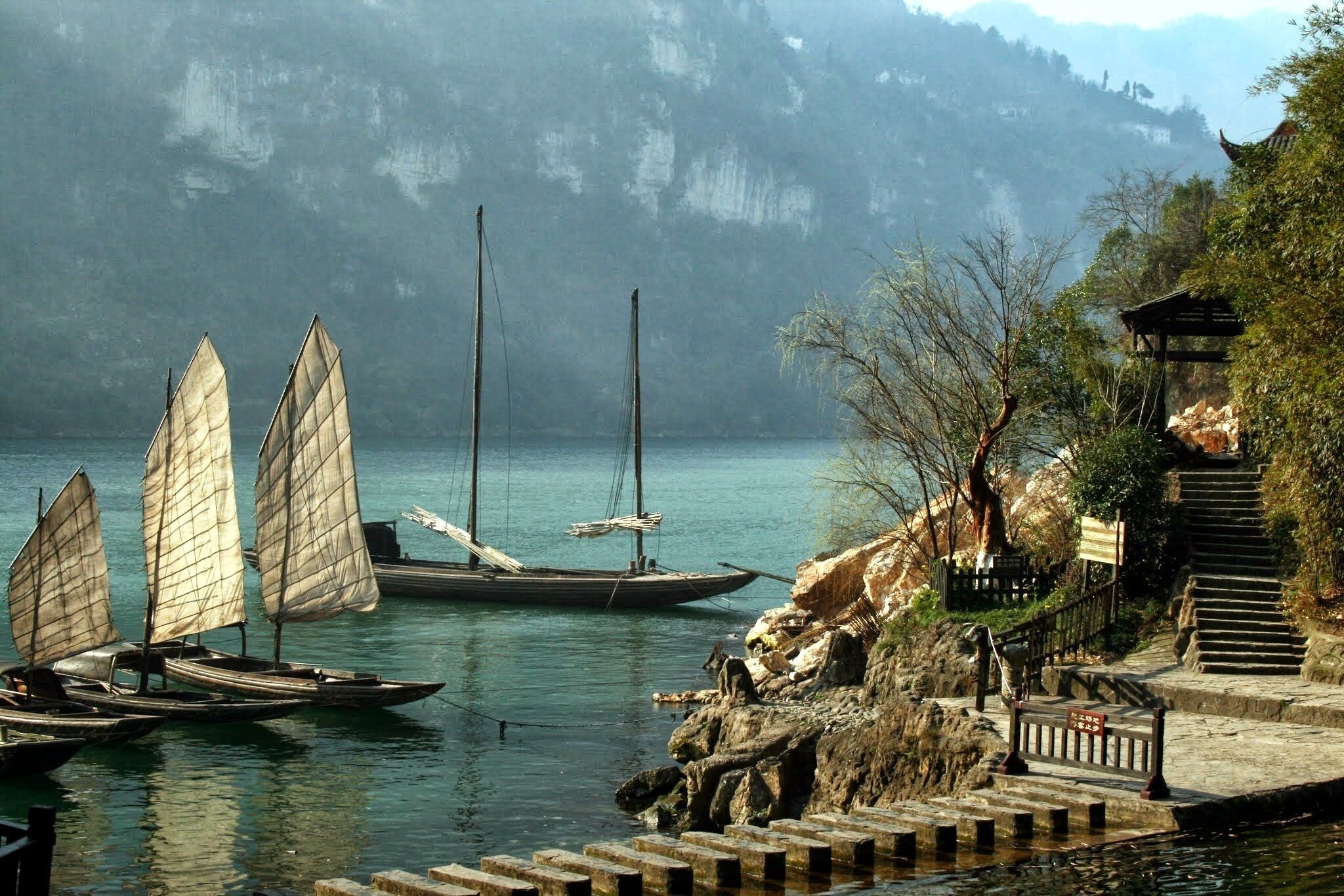 Really scenic excursion if you are on Yangtze River cruise.  Does have a staged feel to it but great photo opportunities and and interesting couple of hours.  Worth making the effort. 