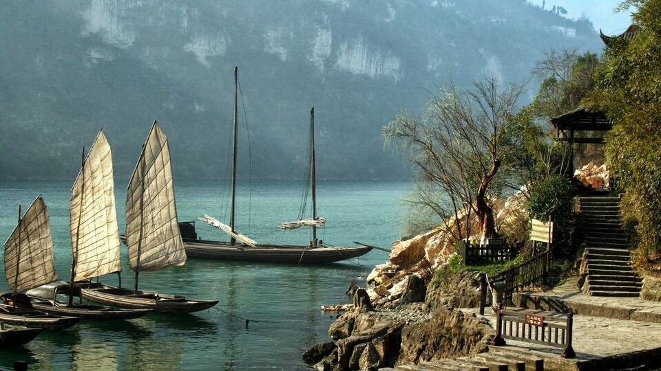Really scenic excursion if you are on Yangtze River cruise. Does have a staged feel to it but great photo opportunities and and interesting couple of hours. Worth making the effort.