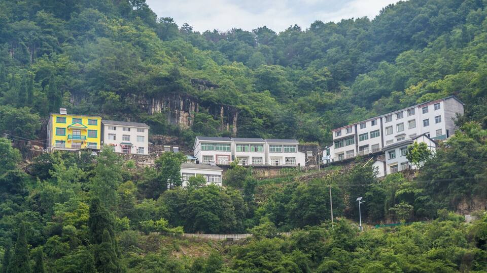 Yichang is a town developed recently in the Hubei province of China due to the construction of the Three Gorges Dam which is the largest hydro-power plant in the world. This area is rich in natural beauty and it's really mountainous. I definitely recommend you this amazing place if you have any spare time in China.