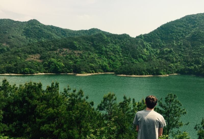 What better way to explore than your own two feet? This is where my latest run took me and I have no idea of the name of it!