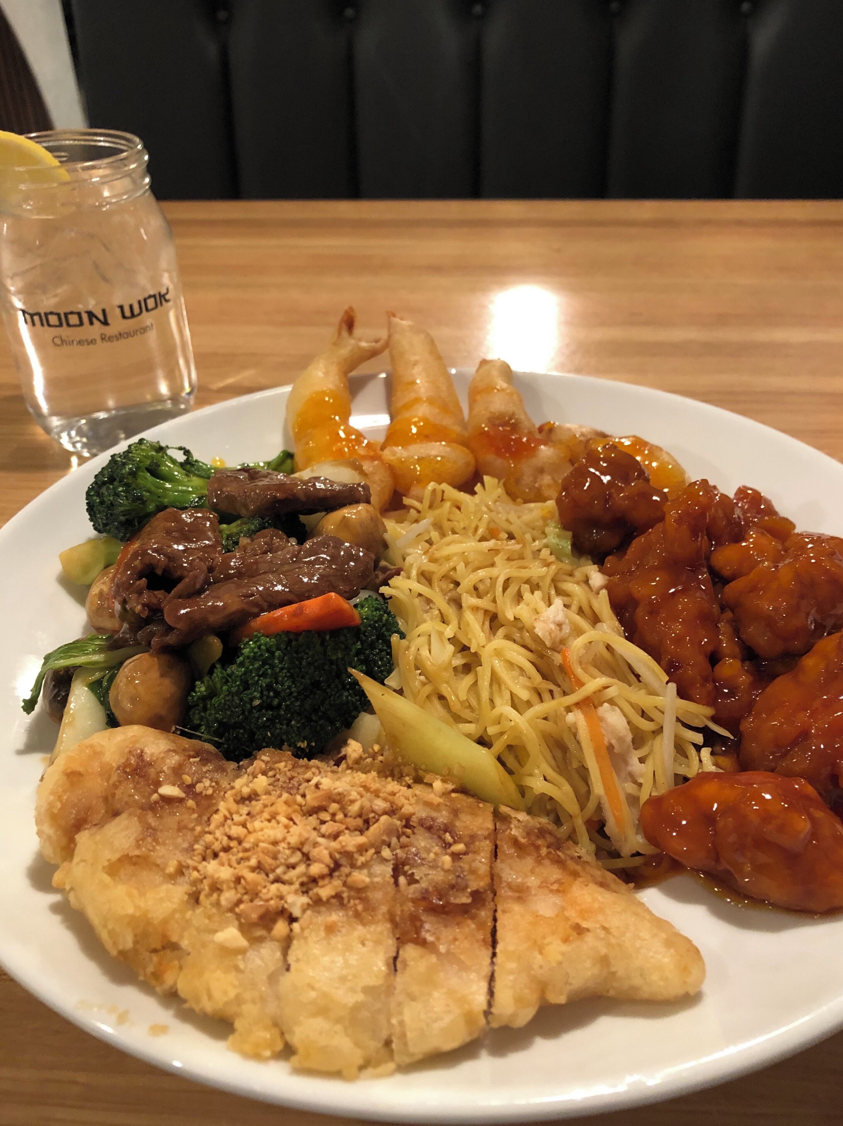 Good fresh #Canadian style #Chinese food. Big portions, perfectly cooked, and reasonably priced. Get the Moon Wok Special for one.