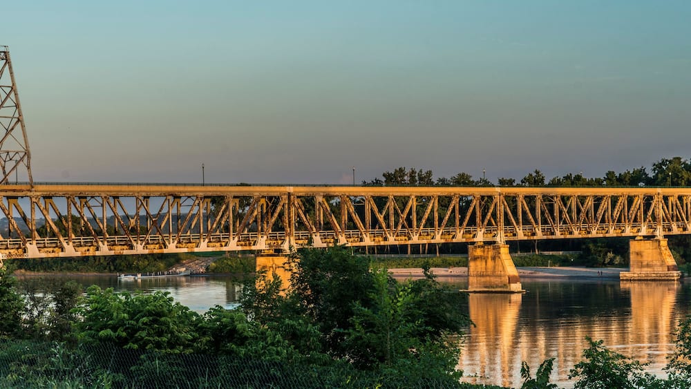 MERIDIAN HIGHWAY BRIDGE, YANKTON SOUTH DAKOTA