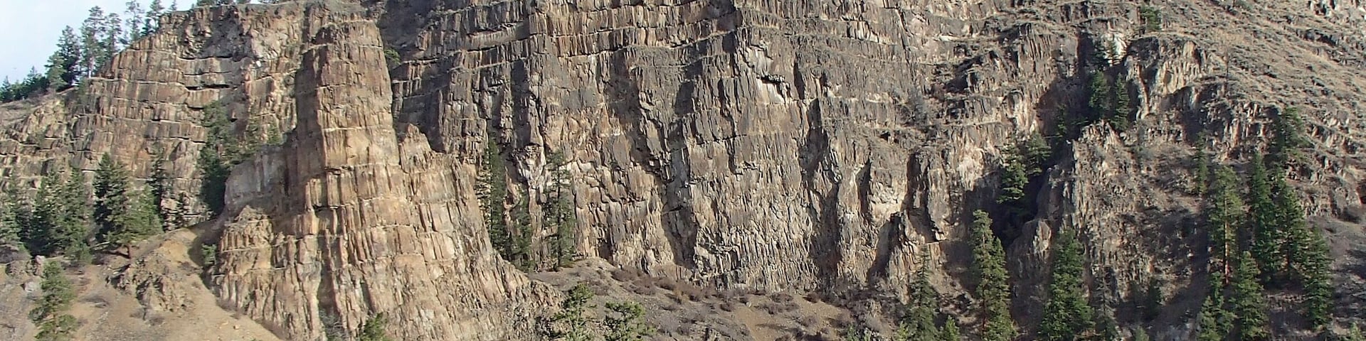 Find your way to Field Rd and the sites begin immediately. A beautiful hike along the Mission Creek Greenway.