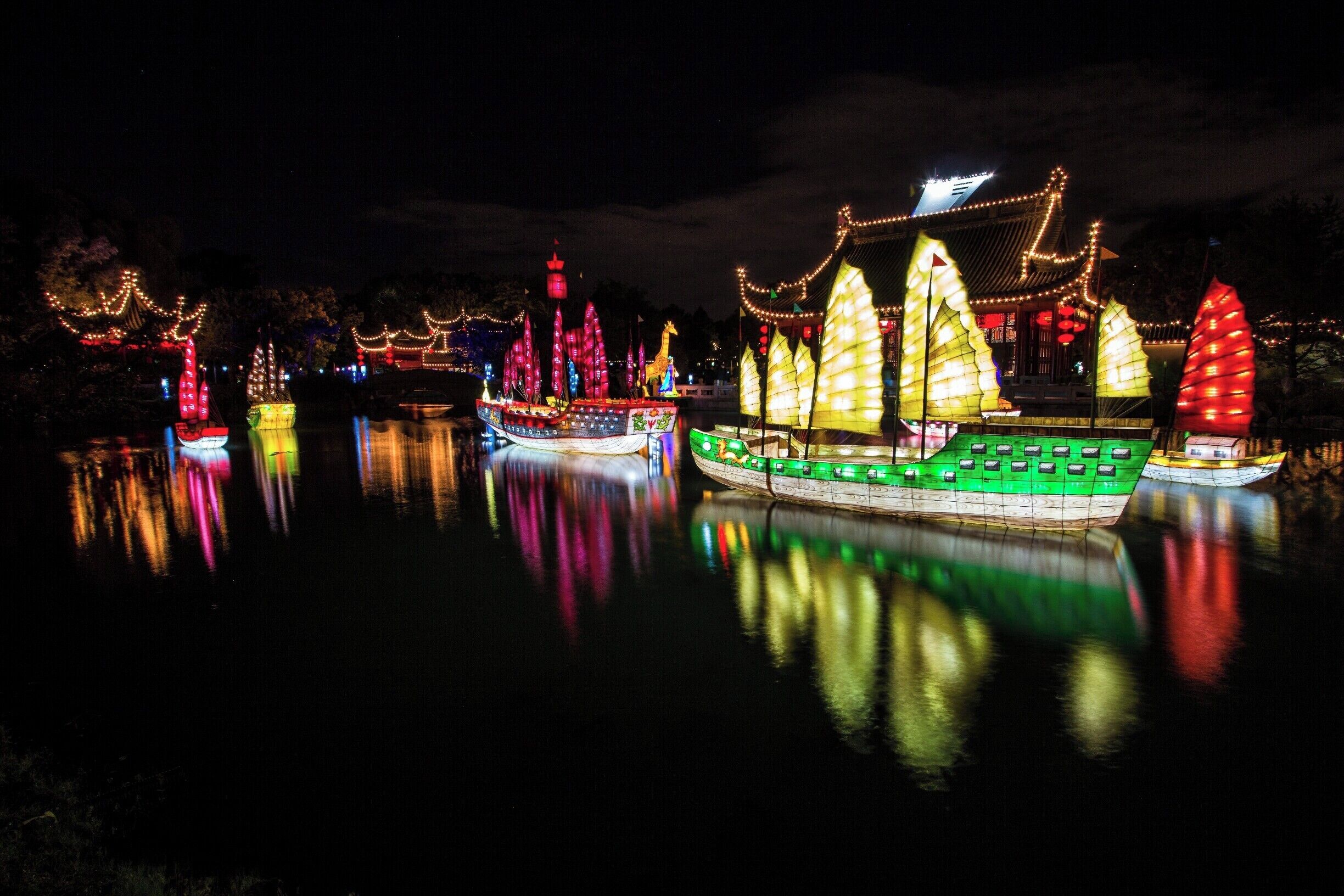 At Montreal Botanic Garden.
The gardens are lit up with multicolored lanterns at dusk, from September to October during Gardens of Light event.
