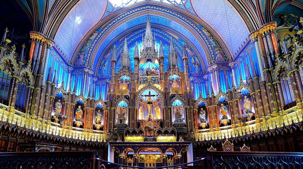 National Historic Sites of Canada: Basilique Notre-Dame de Montréal
Maybe the most beautiful cathedral in North America and where famous Canadian singer Celine Dion wedded here.
#InStone #Montreal #cathedral #Canada #Quebec #OldMontreal #basilica #TroveOnTuesday #NorthAmerica #NewFrance