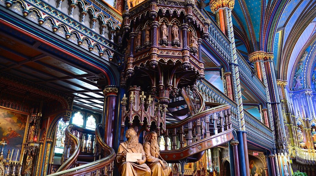 National Historic Sites of Canada: Basilique Notre-Dame de Montréal
This jewel of Québec’s religious heritage was built by the Sulpicians over the years 1824 to 1829, to serve as a parish church. It is one of the oldest examples of Gothic Revival religious architecture in Canada. At the time it was built, it was a daring, innovative edifice on a scale unequalled anywhere else in North America. The Basilica is also one of the major tourist attractions in Montréal.
#Montreal #cathedral #Canada #Quebec #OldMontreal #basilica #NorthAmerica #NewFrance #details