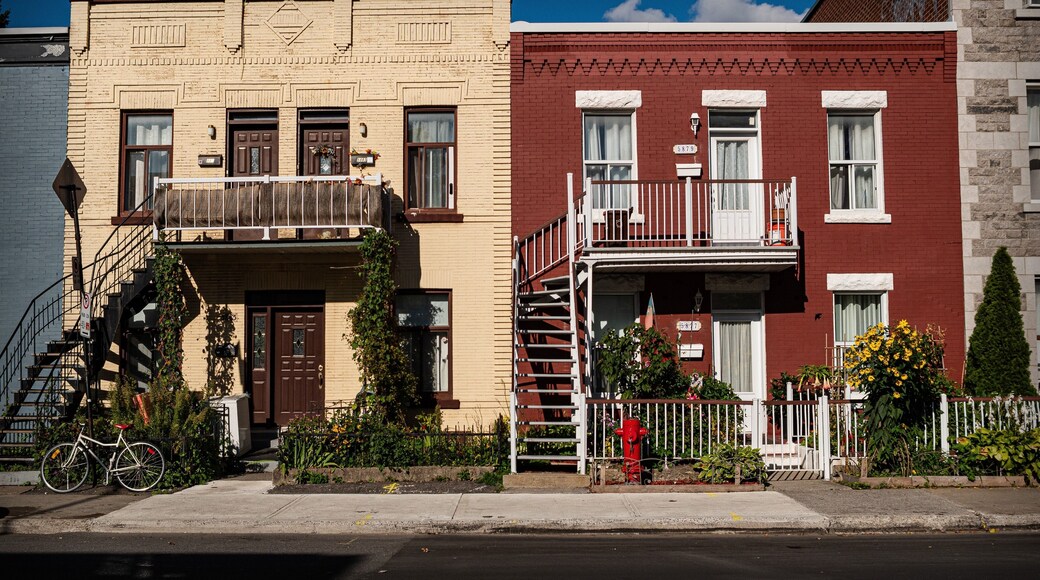 Two houses in Mile End. #architecture #montreal #canada #neighborhoods