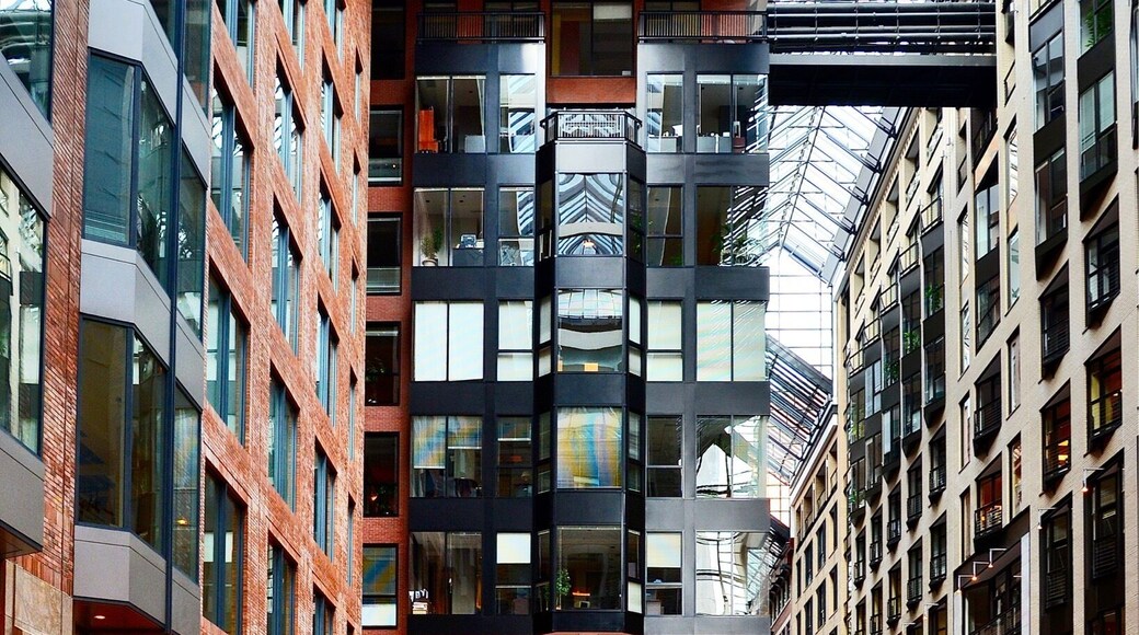 Beautiful fountain and reflecting pool at open space.
Centre de Commerce Mondial de Montréal / World Trade Centre Montréal is an office and hotel complex located in the Quartier international district of Montreal, the second largest French speaking city in the world.
#reflection #Montreal #Quebec #Reflections #NorthAmerica #Canada #architecture #perspectives