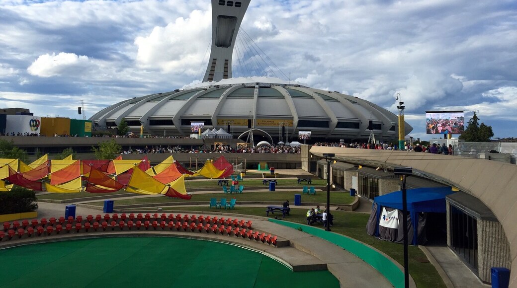L'esplanade Financière Sun Life at Montreal Olympic Park. #colorful