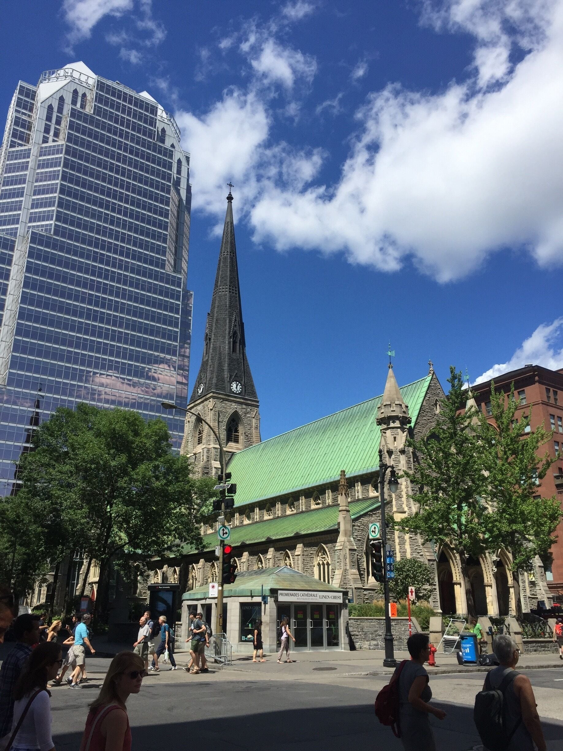 Downtown MTL on a beautiful summer day 