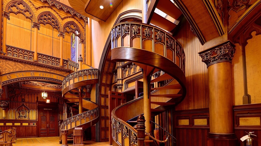 National Historic Sites of Canada: Basilique Notre-Dame de Montréal
Inside of Chapel of the Sacred Heart (Chapelle du Sacré-Cœur)
#Montreal #cathedral #Canada #Quebec #OldMontreal #basilica #NorthAmerica #NewFrance #details