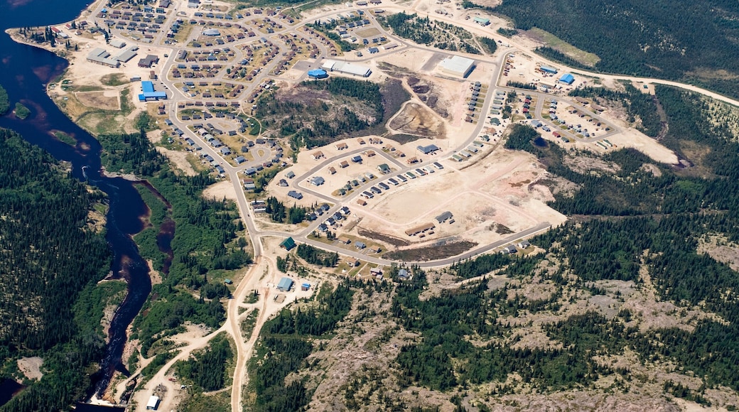 Wemindji Painted Hills Bay James Bay Cree Community Quebec
