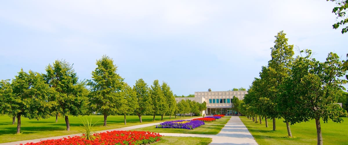 Regina which includes flowers and a garden