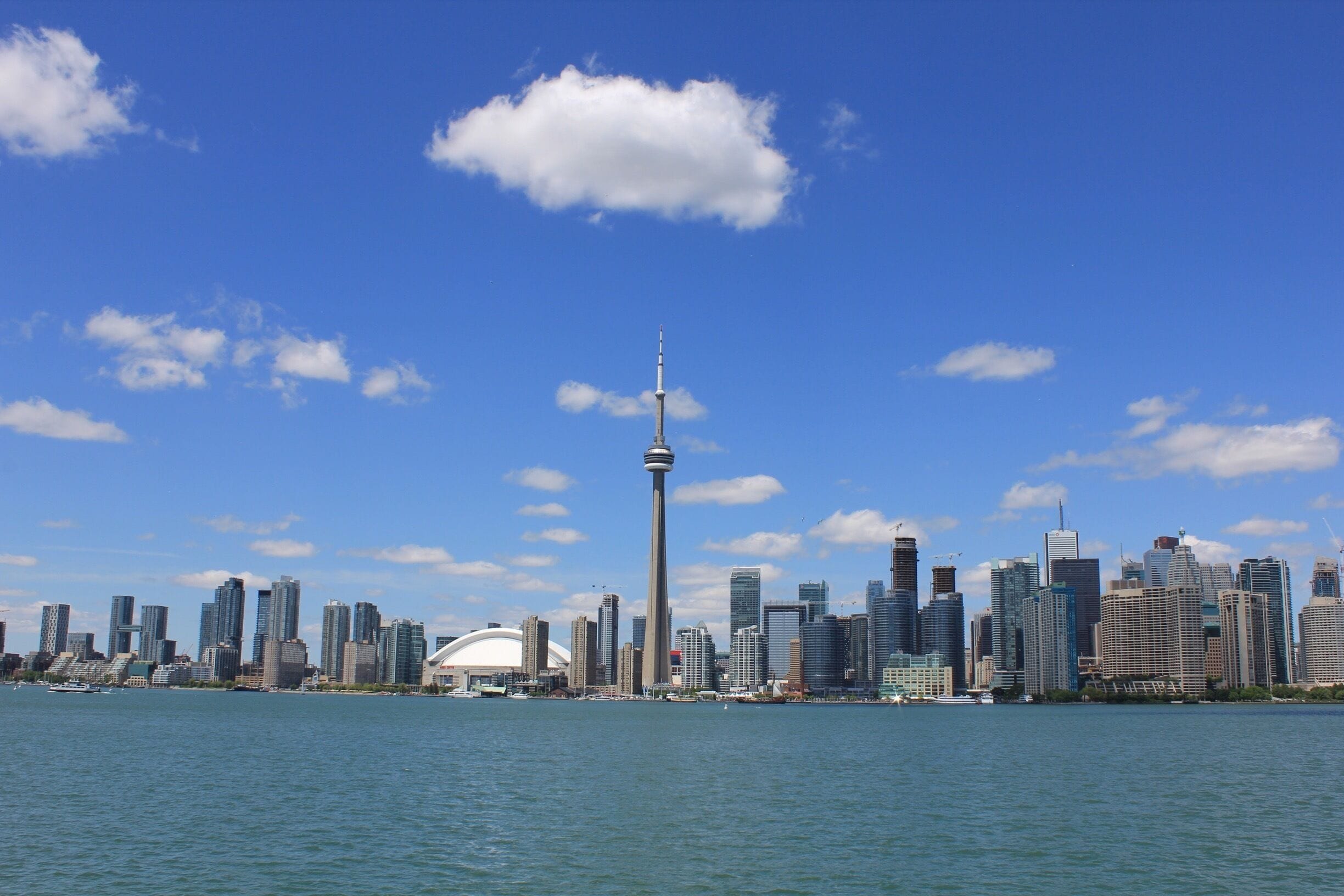 The cityscape of Toronto on a bright sunny day!