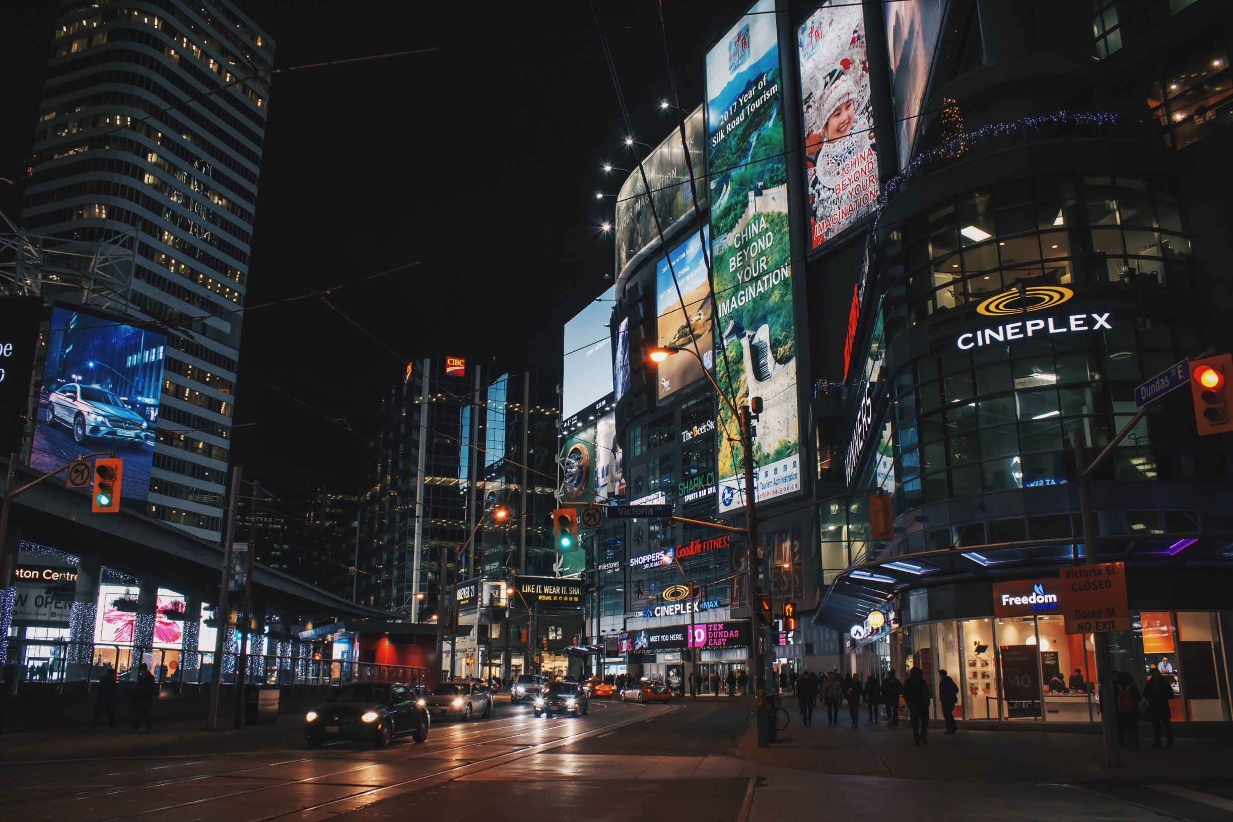 Night life in the city