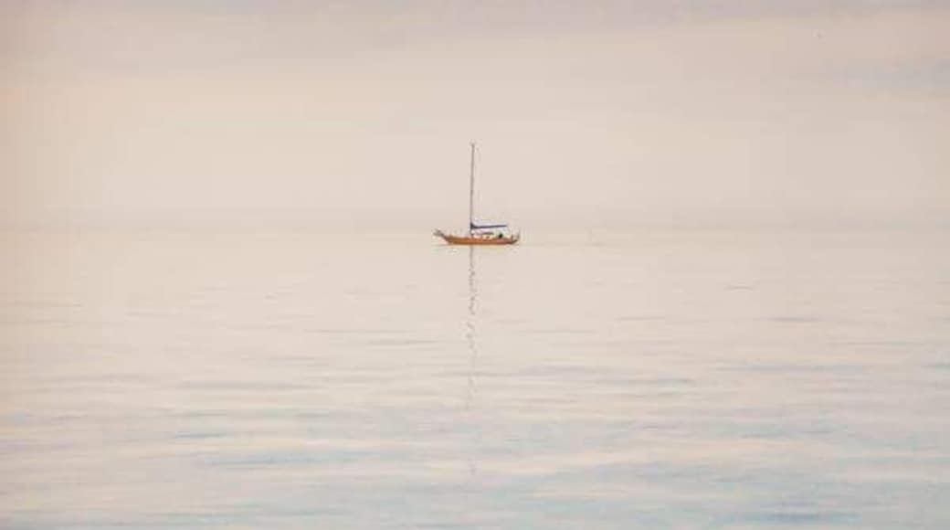 Shot from the beach, daily you can catch amazing still waters and boat activity in the evening light.
