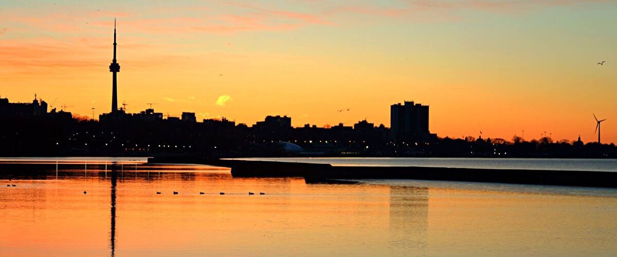 Looking east to Downtown Toronto in Humber Bay Park before sunrise, one of the best lakefront views of the Toronto skyline.
#Canada #Toronto #HumberBay #golden #reflection #CNTower