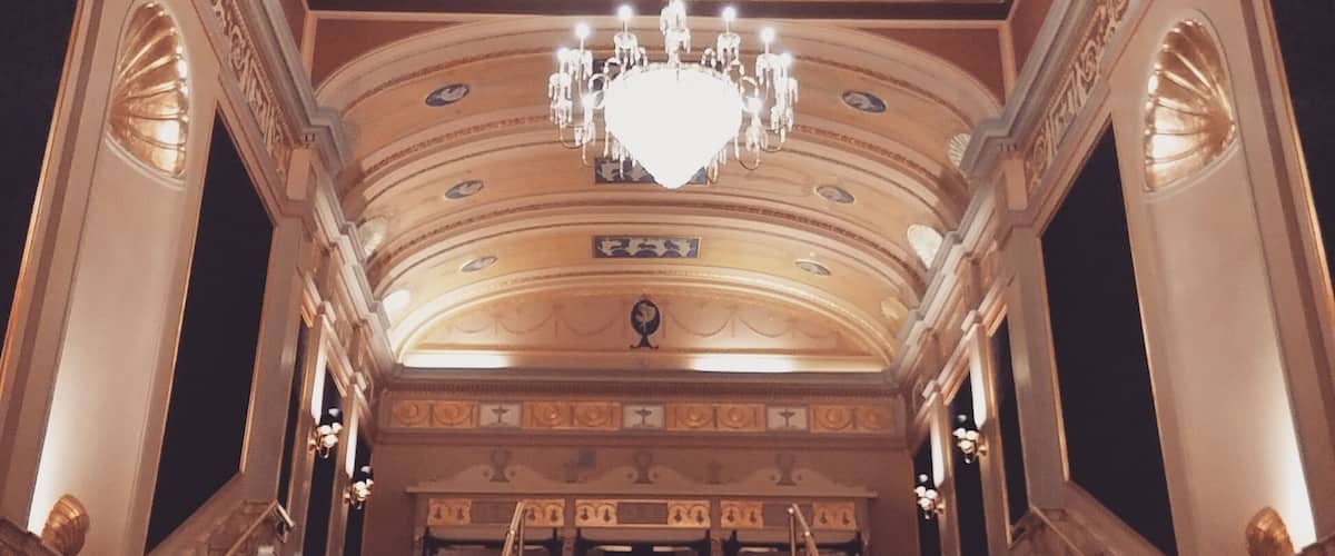 Beautiful theater in the heart of downtown. Great escape from busy city pace