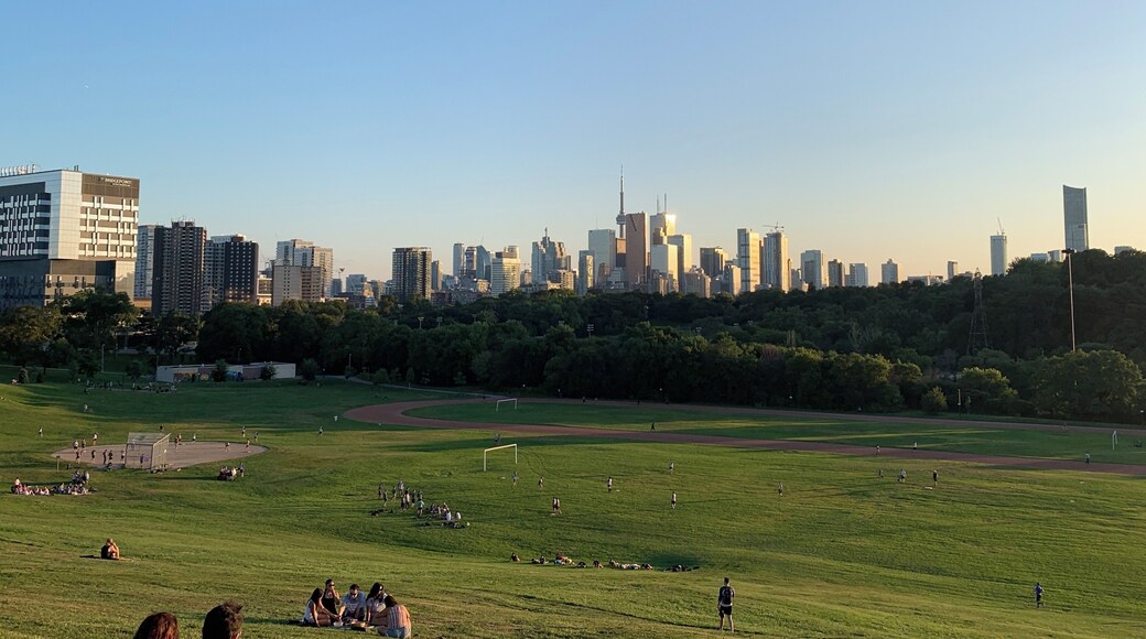 One of the best places in Toronto to catch a sunset!