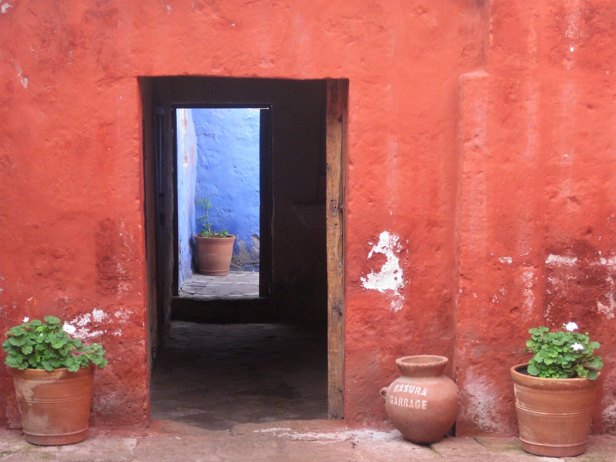 This 16th century monastery is a joy to explore, especially with a camera. It's a total maze and a riot of colour. Join a guided tour and learn all about the strict lives of the nuns who lived there. 

Entry is 40 soles, or about US$12. Guided tours are 20 sole extra per group. #Red
