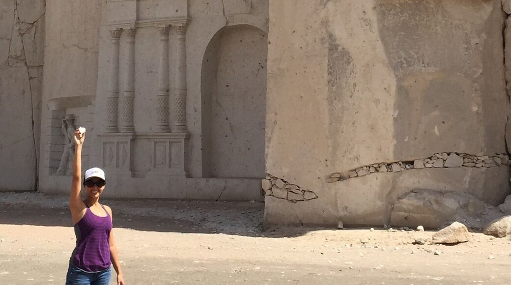 La Ruta del Sillar located in the quarries of sillar (volcanic rock) in the city of Arequipa. The sight is very impressive and the way men work the volcanic rock, what an art! You can find this place passing beyond the airport.
#Peru #bestof5 #springfun