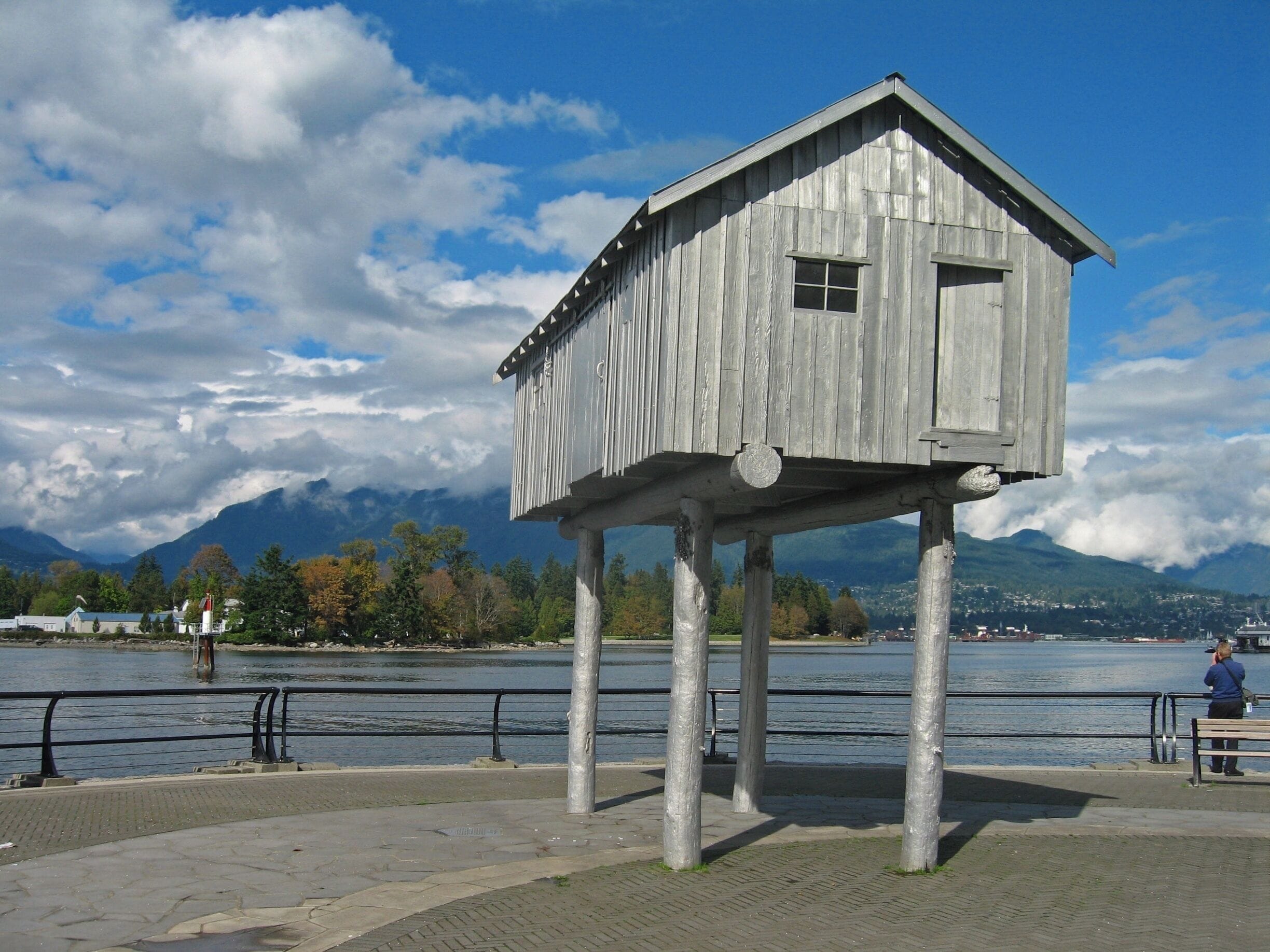 No, I've no idea either but I rather like it! It's called Light Shed and was given to the city in 2004. Apparently it glows slightly from inside at night but I've not seen that.