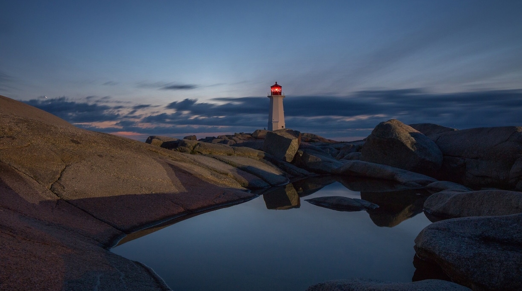 Night time long exposures at Peggy’s Cove